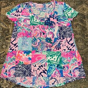 Lilly Pulitzer V-Neck T-Shirt